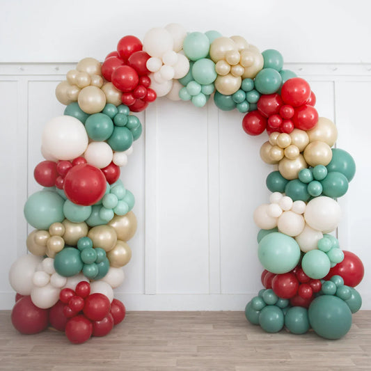Classic Christmas Ready-Made Balloon Arch – Premium Festive Décor in Dubai