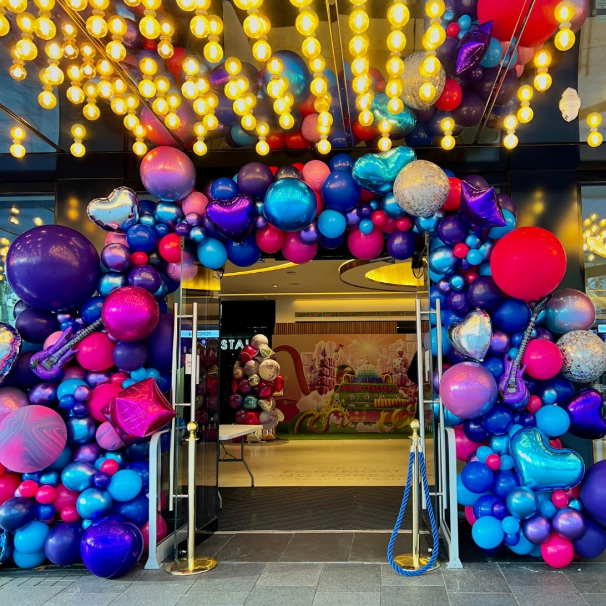 Stunning Corporate Balloon Arches in Dubai for Unforgettable Events