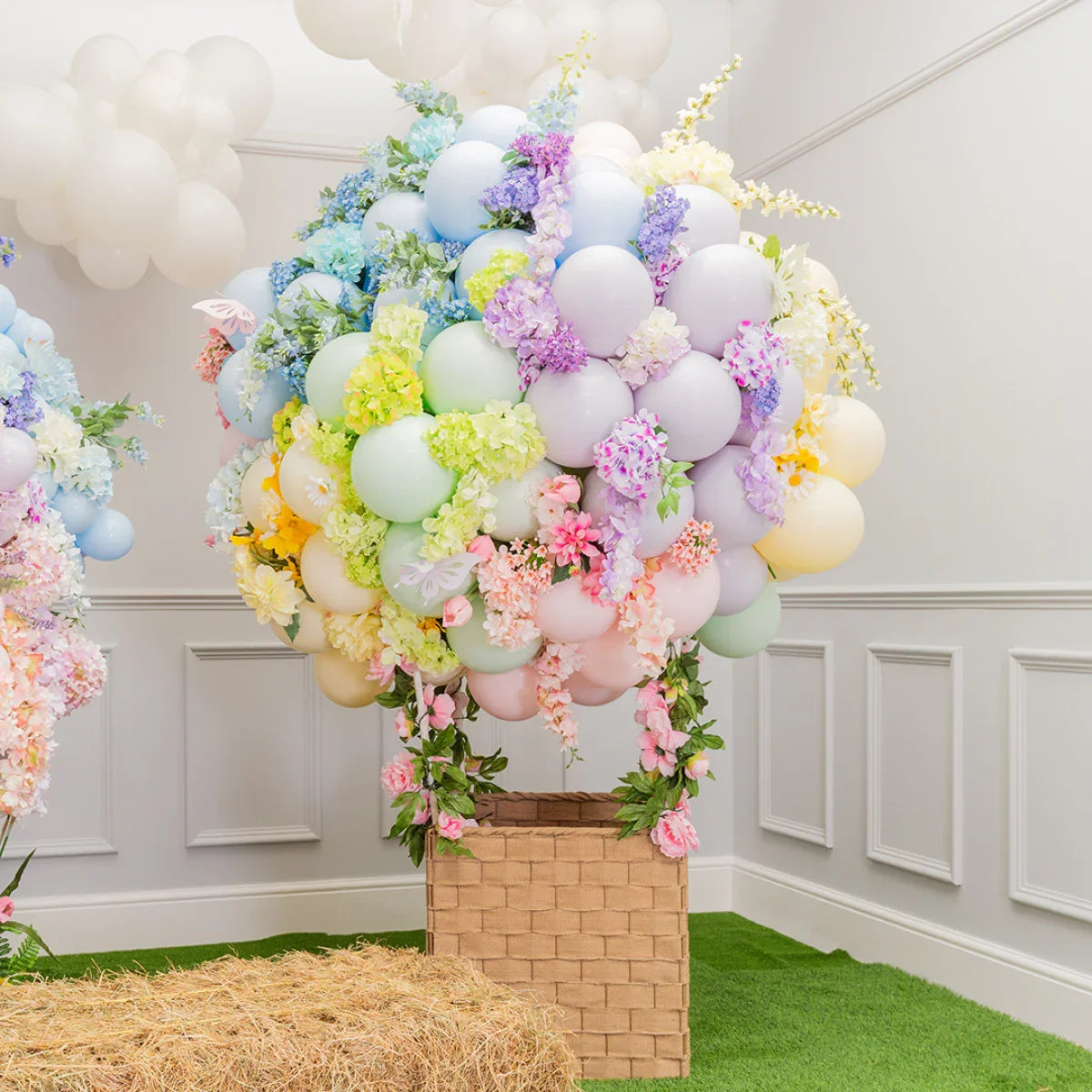 Custom Hot Air Balloon Displays in Dubai