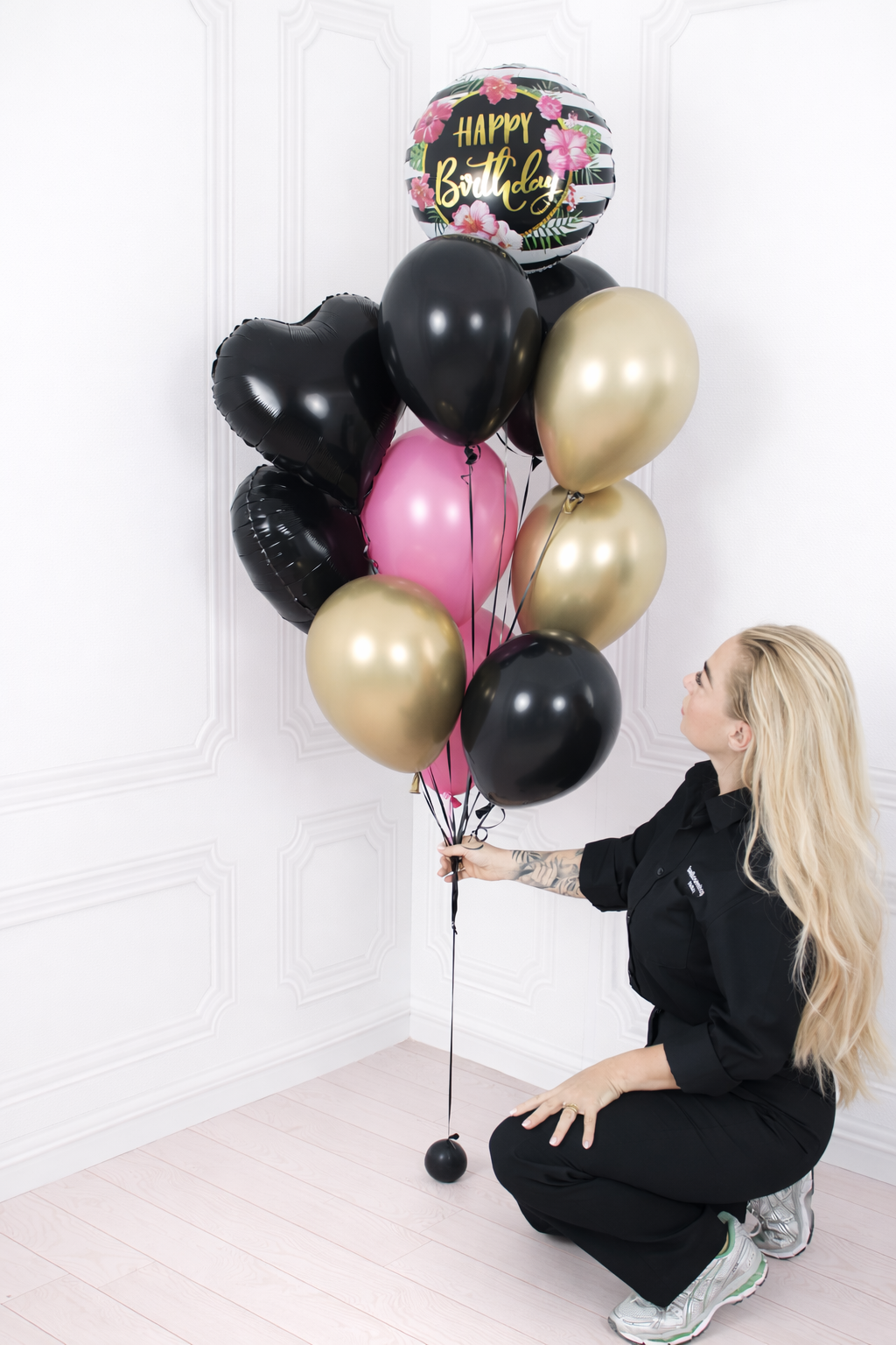 Birthday Girl Helium Balloon – Happy Birthday Flower (Black & Gold)