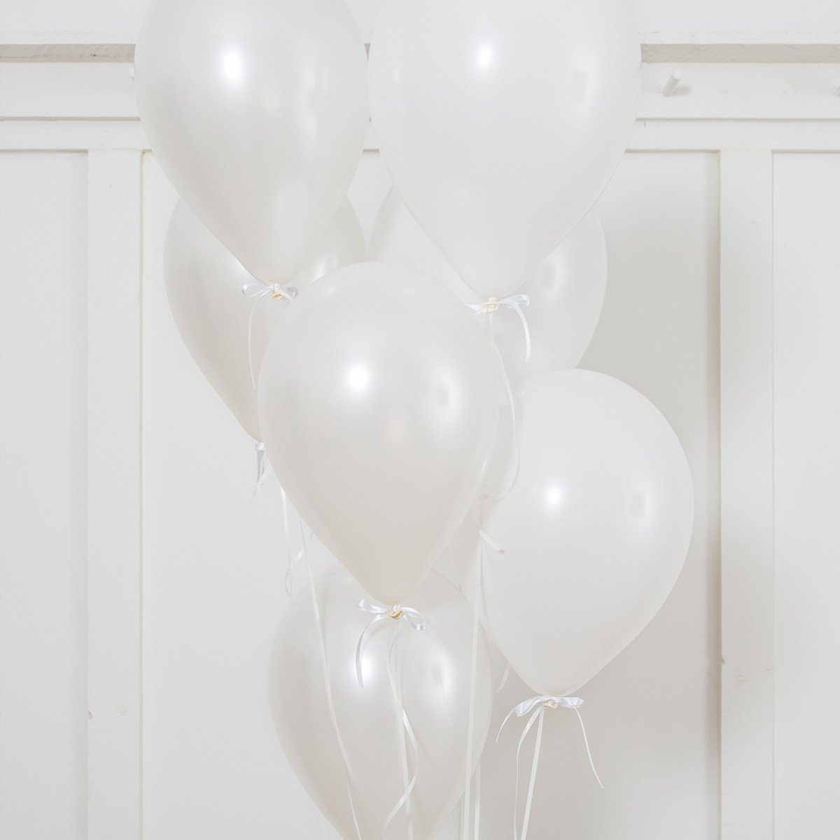 Pearl White Party Helium Latex Balloon Bunch – Elegant Balloon Decoration in Dubai