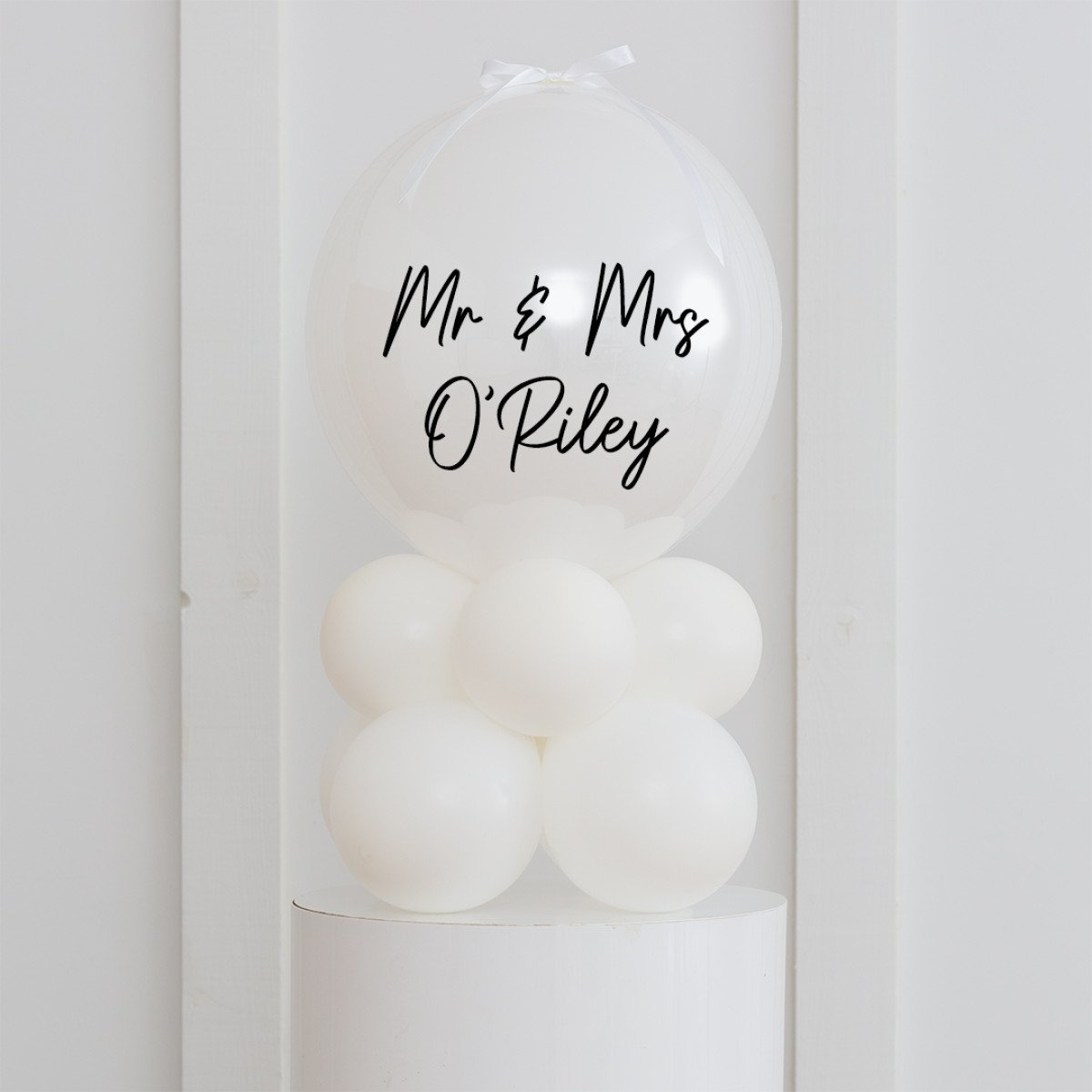 Personalised White Air-Filled Bubble Stack – Elegant & Long-Lasting Balloon Gift in Dubai