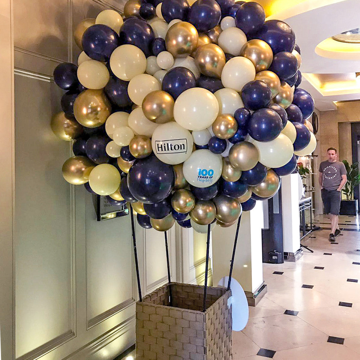 Custom Hot Air Balloon Displays in Dubai