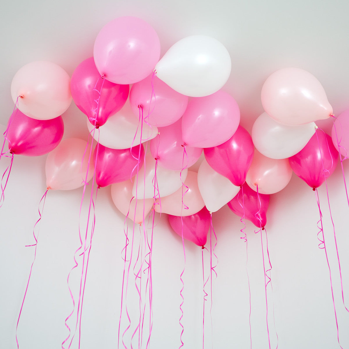 Hello Kitty Ceiling Balloons – Pink &amp; White Latex Helium Balloons in Dubai