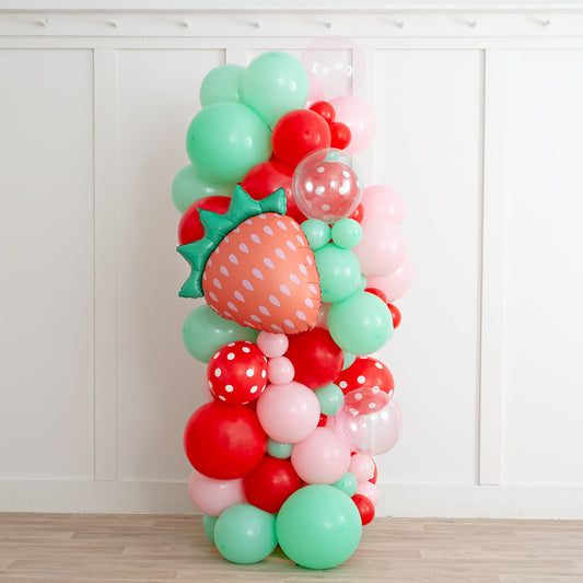 6-Foot Strawberry-Themed Balloon Pillar in Dubai